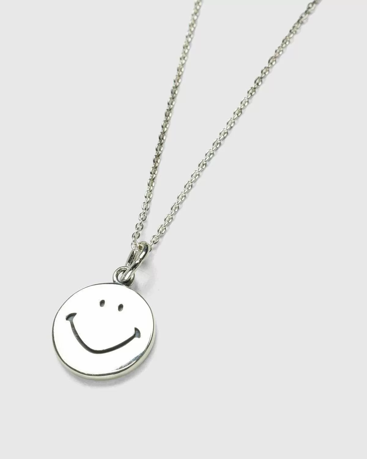 smile_pendant_halskaede_solv_3.webp Smykker>Needles Smile Pendant Halskaede Solv