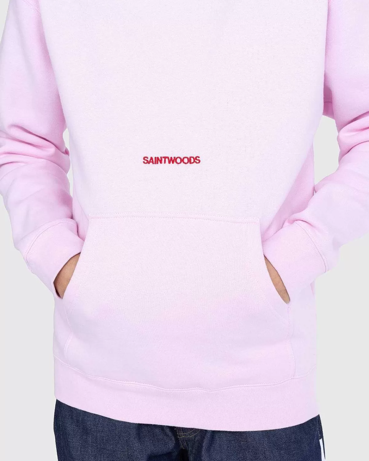 sw_logo_haettetroje_pink_5.webp Sveder>Saintwoods Sw Logo Haettetroje Pink