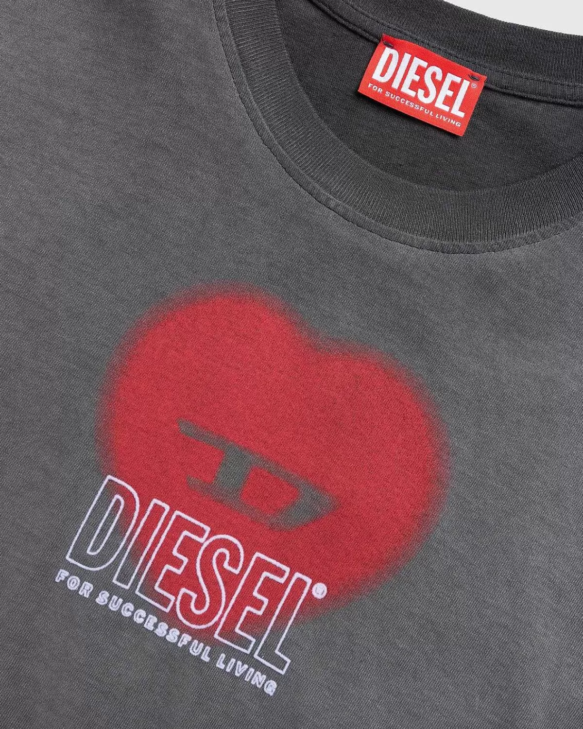 tbuxtn4_tshirt_sort_6.webp T-Shirts>Diesel T-Buxt-N4 T-Shirt Sort