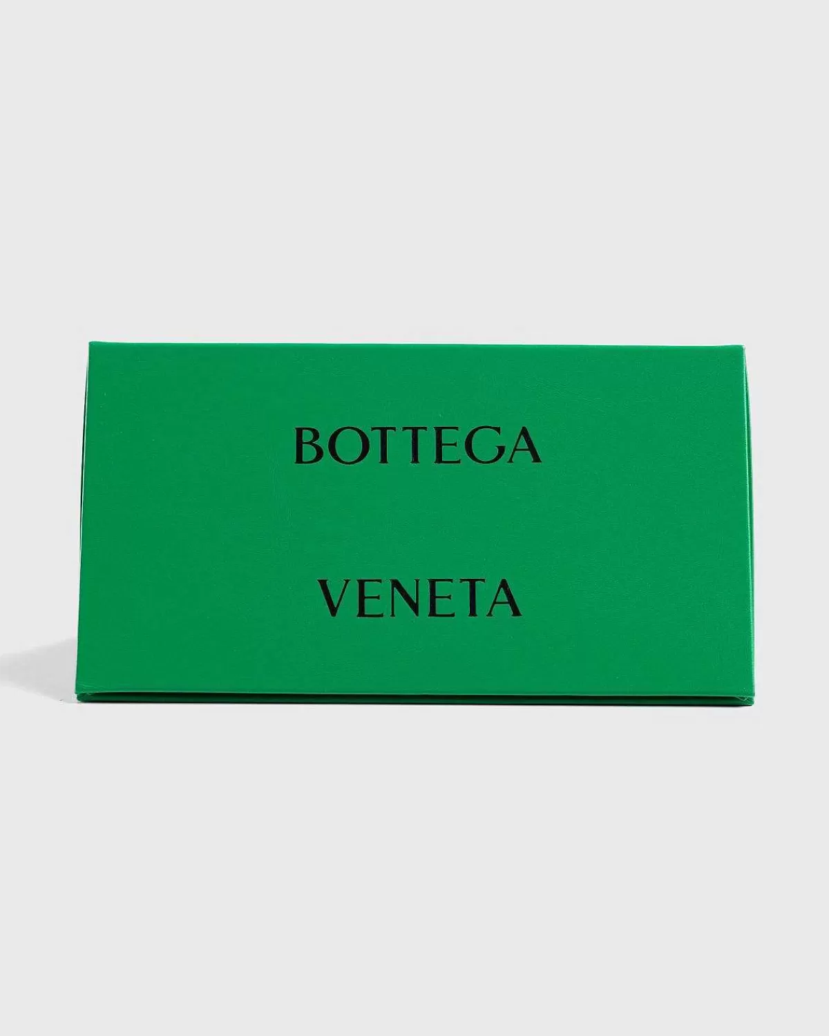 uundskyldende_solbriller_sort_5.webp Solbriller>Bottega Veneta Uundskyldende Solbriller Sort