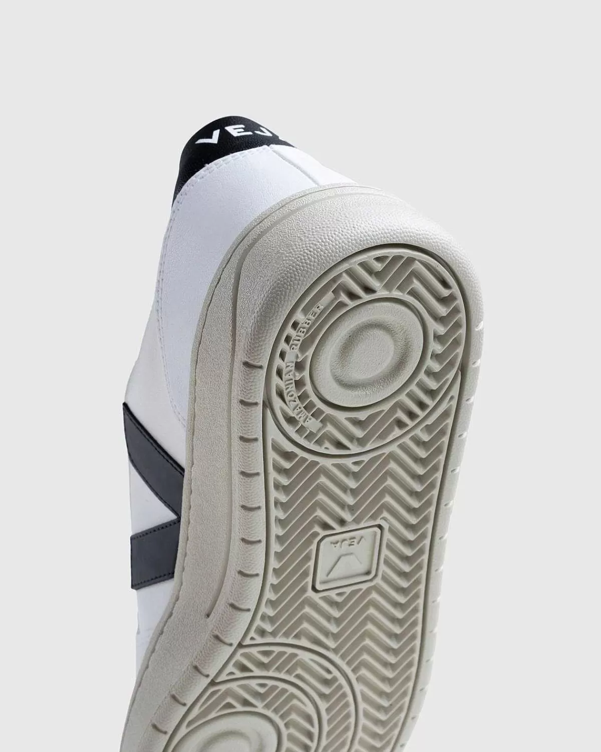 v10_hvidsort_6.webp Sneakers>VEJA V-10 Hvid/Sort