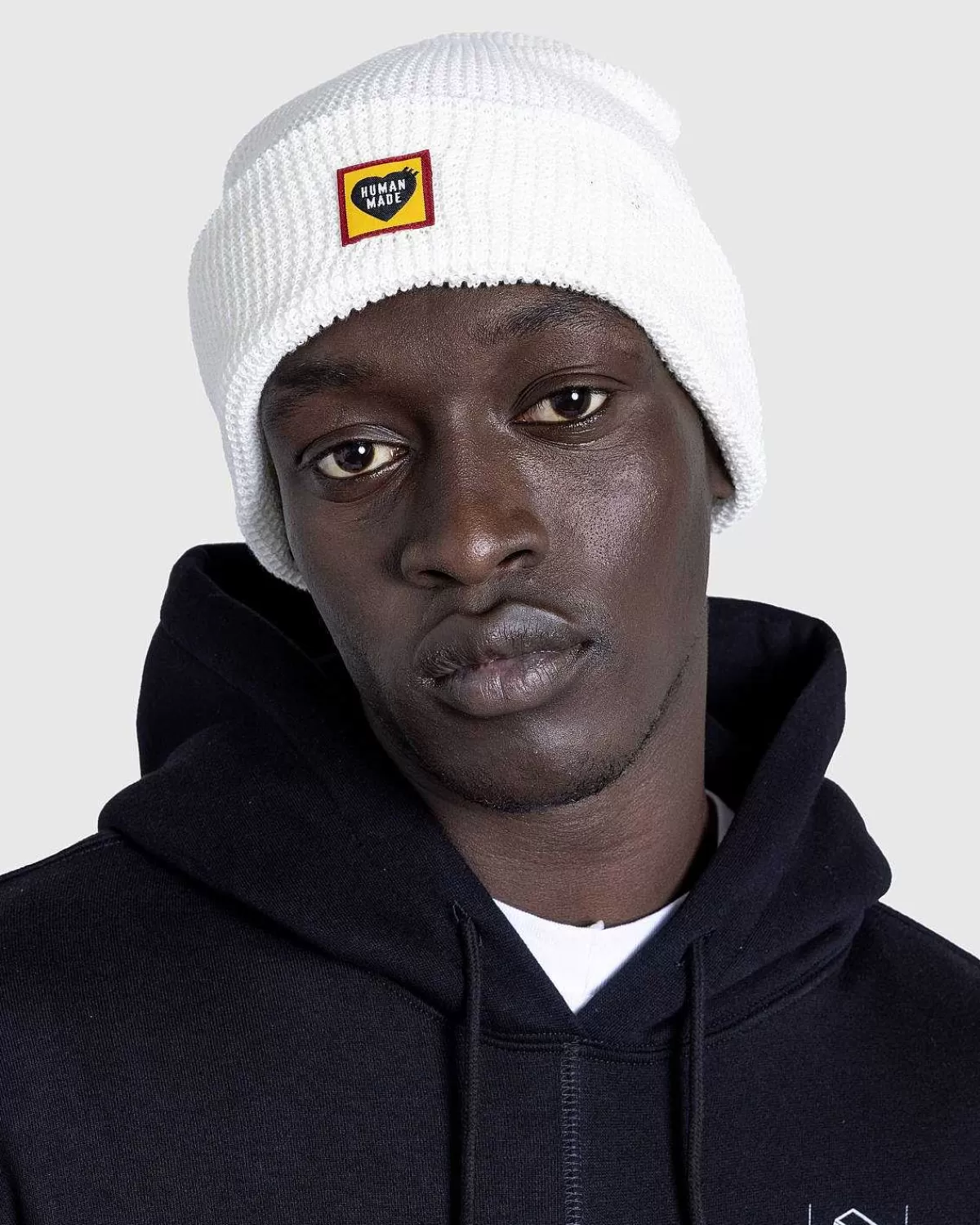 vaffelbeanie_hvid_2.webp Vinter Tilbehør>Human Made Vaffelbeanie Hvid