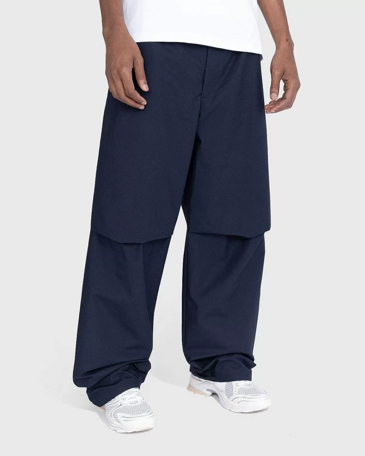 vandafvisende_bomuldsbukser_midnight_2.webp Bukser>Jil Sander Vandafvisende Bomuldsbukser Midnight