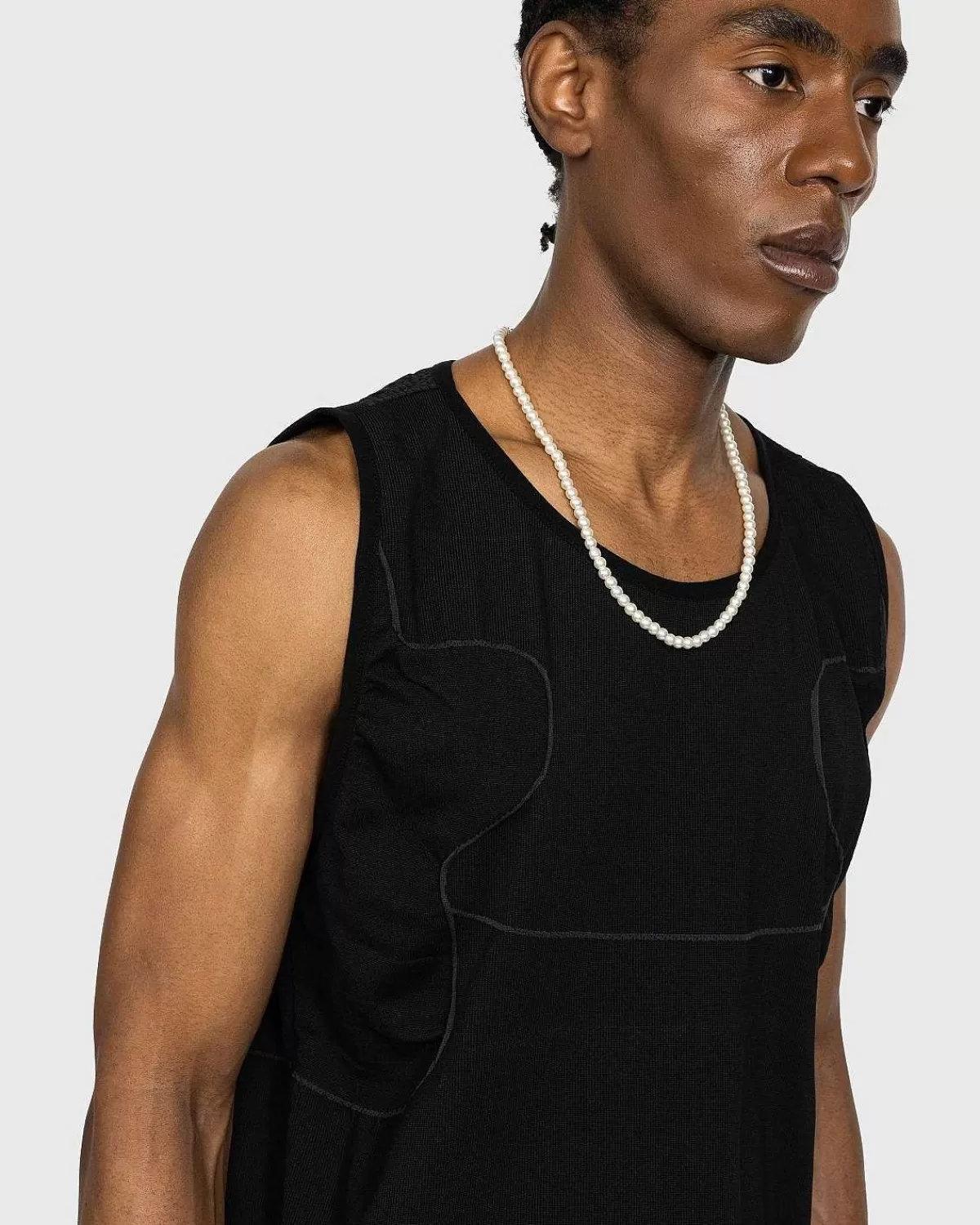 yovchev_strikket_vest_sortgra_4.webp T-Shirts>_J.L-A.L_ Yovchev Strikket Vest Sort/Gra